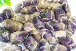 Amegreen: A Silica Dioxide Mineral