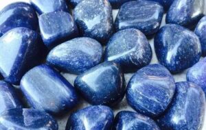 Blue Aventurine: A Silicon Dioxide Mineral