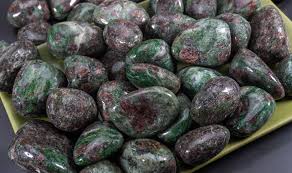Eclogite crystal1