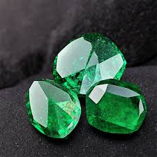 Emerald crystal1