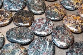 Garnet in Biotite crystal