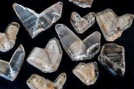 Japan Law Twin crystal