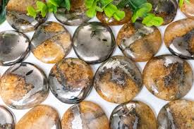 Lion's Gate Quartz crystal1