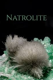 Natrolite crystal1