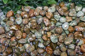 Rainforest Rhyolite crystal1